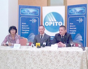 CERONAV instruieşte personalul care lucrează pe platforme petroliere